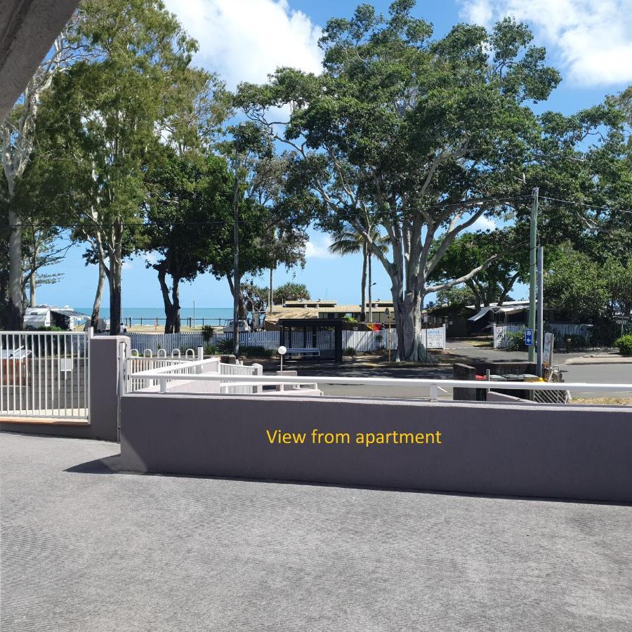 Villa Venezia Apt 3 - Spacious Hervey Bay Beachfront Apartment Екстер'єр фото