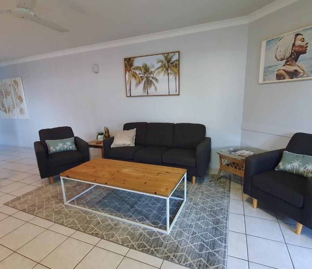 Villa Venezia Apt 3 - Spacious Hervey Bay Beachfront Apartment Екстер'єр фото