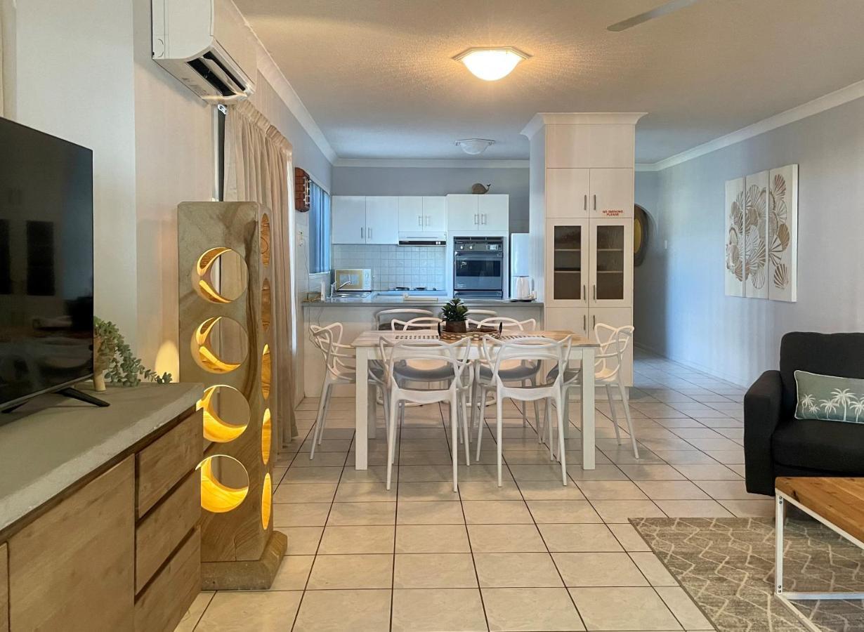 Villa Venezia Apt 3 - Spacious Hervey Bay Beachfront Apartment Екстер'єр фото