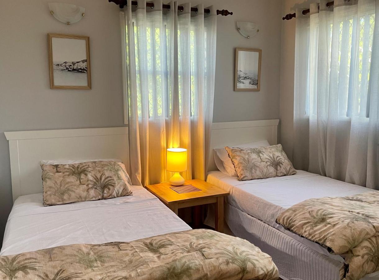 Villa Venezia Apt 3 - Spacious Hervey Bay Beachfront Apartment Екстер'єр фото