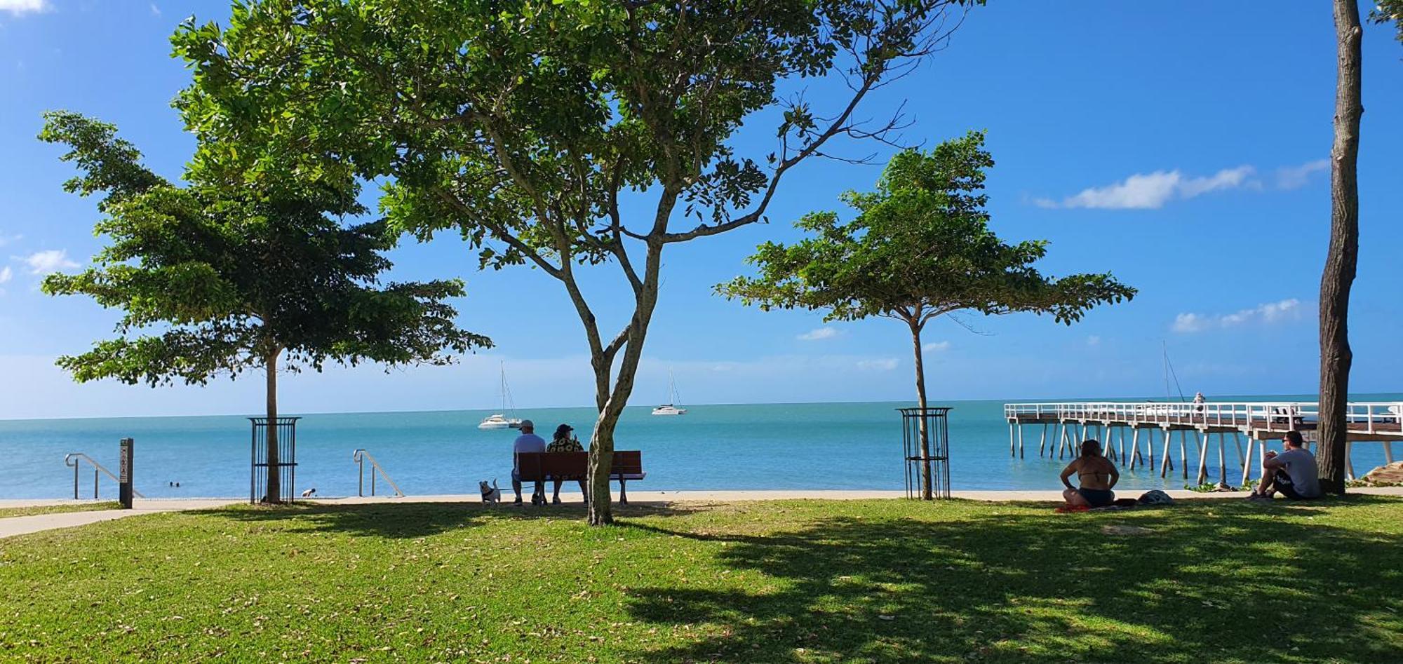 Villa Venezia Apt 3 - Spacious Hervey Bay Beachfront Apartment Екстер'єр фото